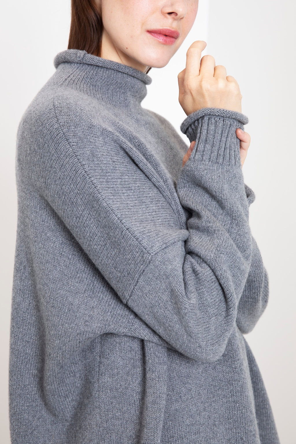 CASHMERE ROLL-NECK SWEATER PORFIDO