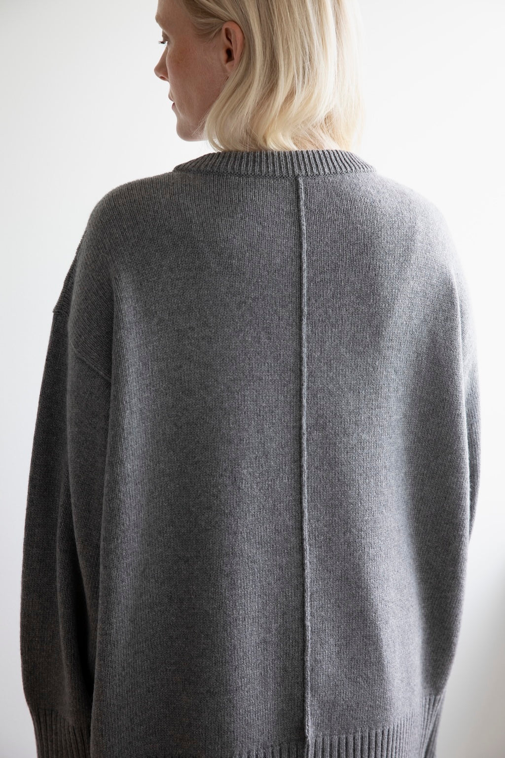 CASHMERE OVERSIZED SWEATER