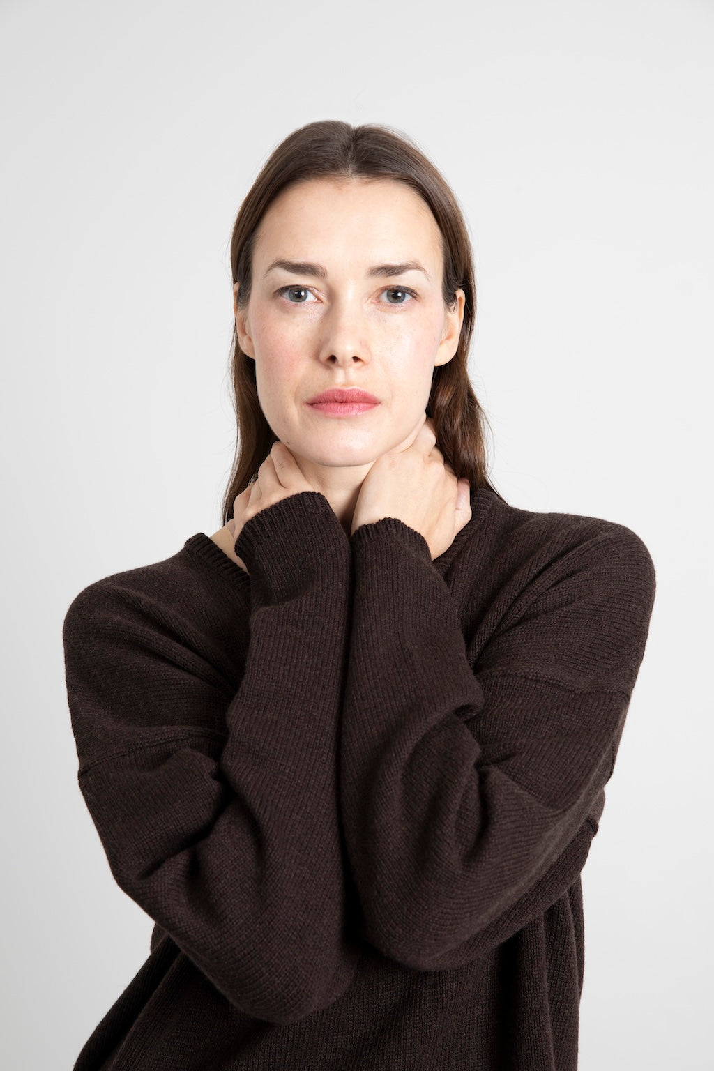 CASHMERE V-NECK SWEATER