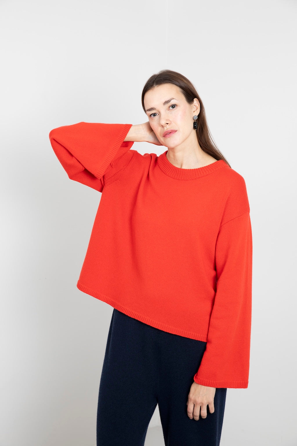 CASHMERE WIDE CREW NECK SWEATER